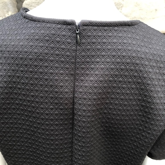 🔴Black Short Sleeve Beaded Collar Top sz L - Picture 4 of 9